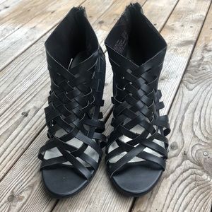 Wedges 9.5 , American Eagle- super comfy!